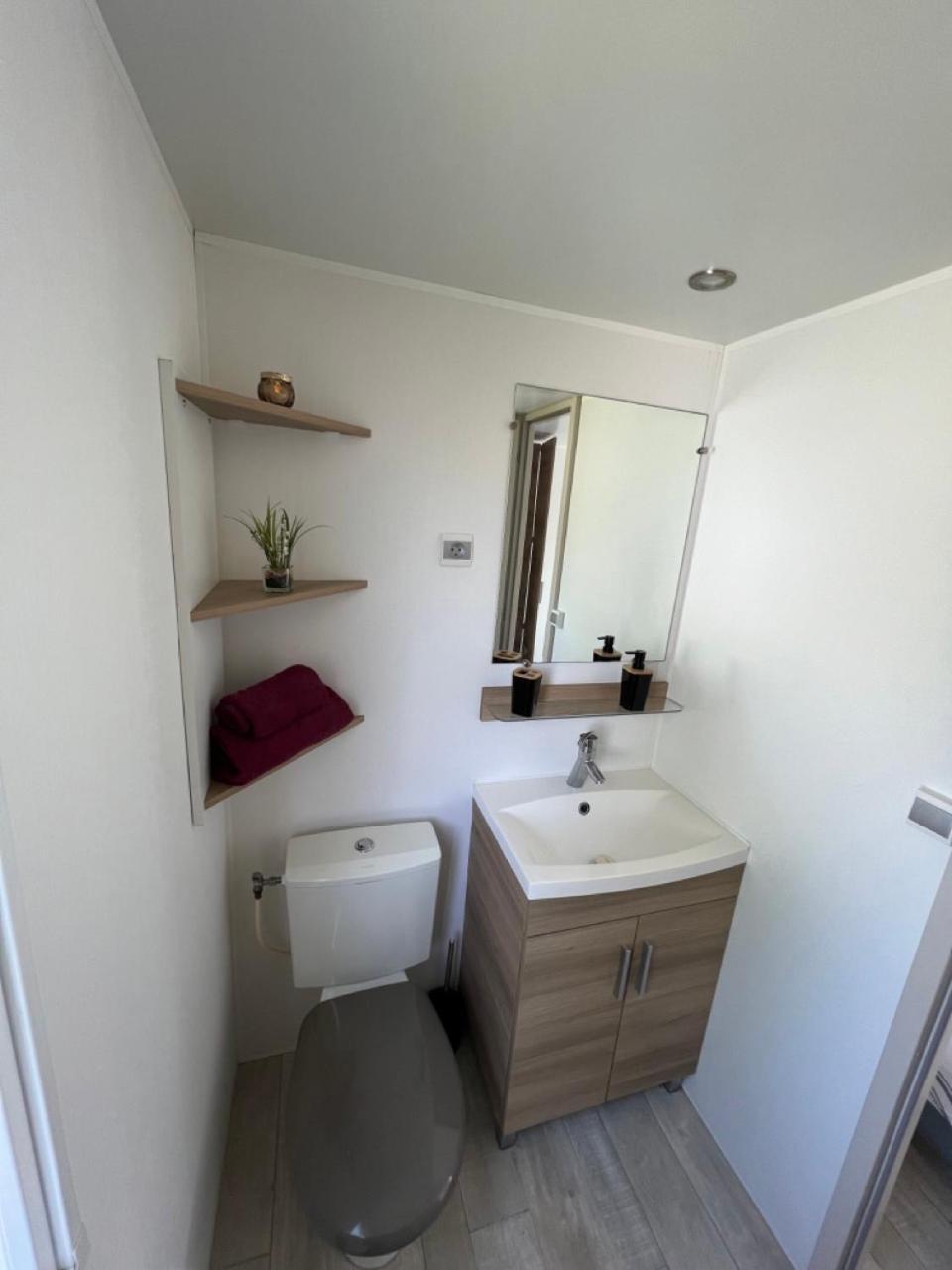 Mobil-Home 4 Etoiles Avec Piscine Proche De Blois Onzain Bagian luar foto