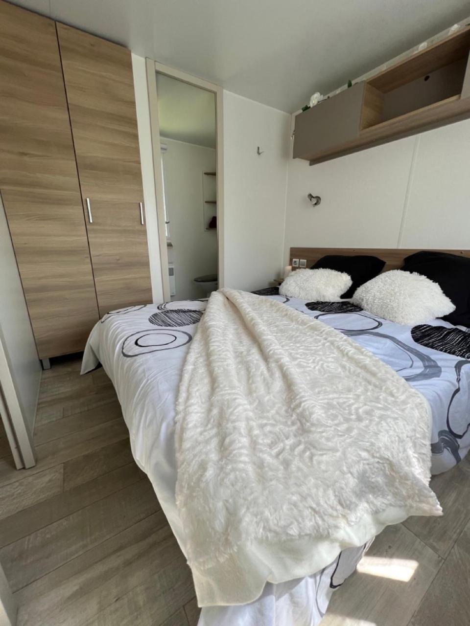 Mobil-Home 4 Etoiles Avec Piscine Proche De Blois Onzain Bagian luar foto