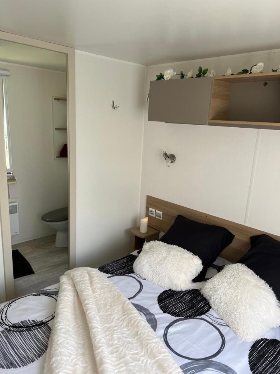 Mobil-Home 4 Etoiles Avec Piscine Proche De Blois Onzain Bagian luar foto