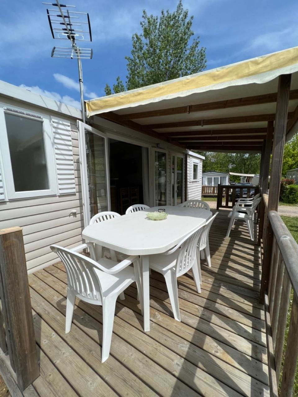 Mobil-Home 4 Etoiles Avec Piscine Proche De Blois Onzain Bagian luar foto